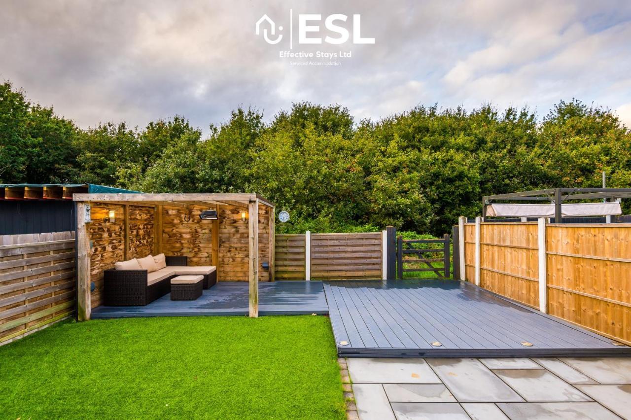 Open Plan - 3 Bedroom House - Garden And Outdoor Seating - Driveway Parking - Short Drive To City Centre Saughall Экстерьер фото